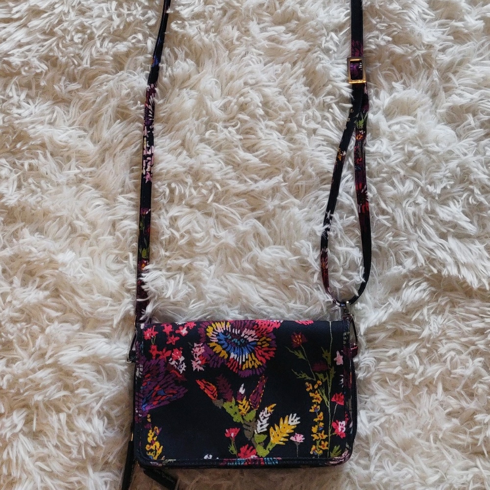 Vera Bradley Crossbody Wallet